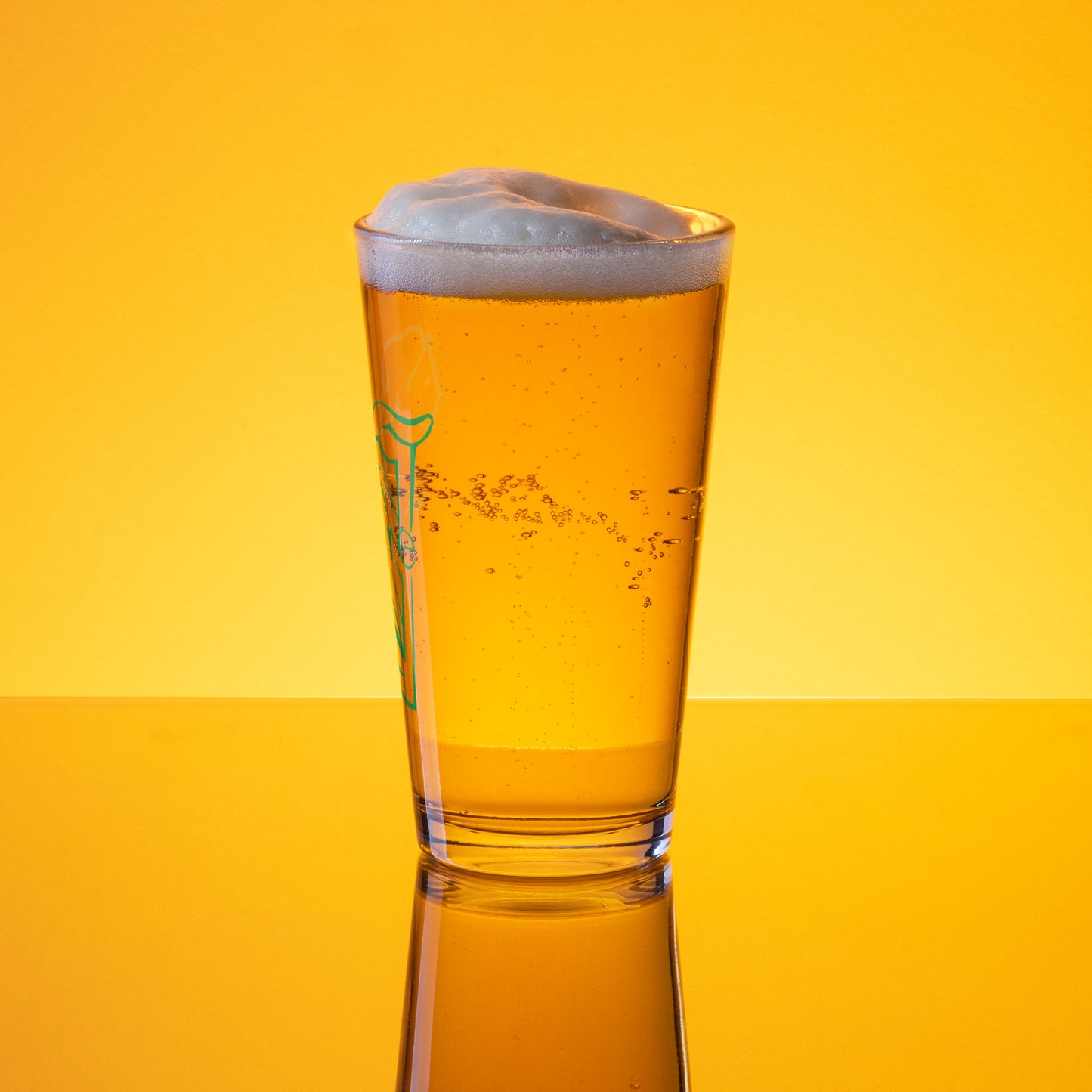 The Éire Pint Glass