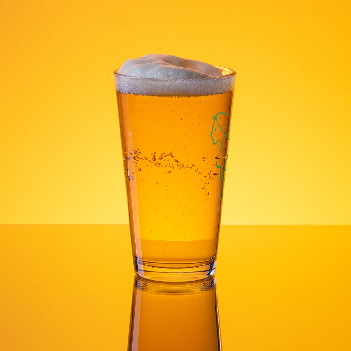 The Éire Pint Glass