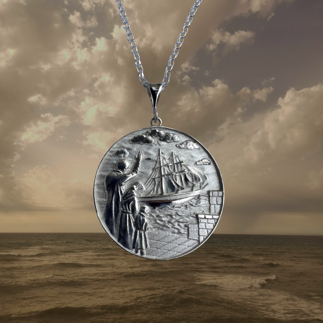 The Deoraithe na hÉireann Pendant (LIMITED EDITION)